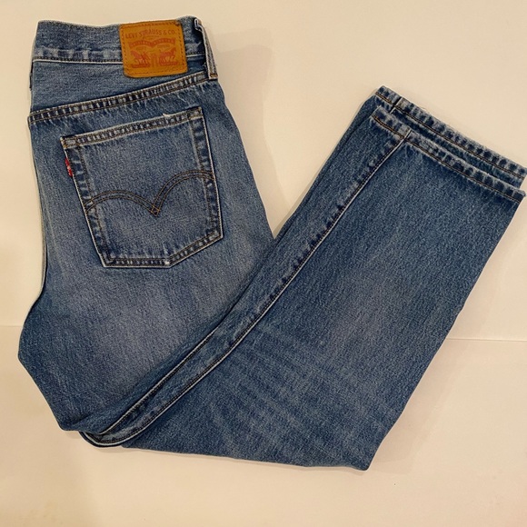 LEVI’S  Embossed High Waisted 501 Crop Jea… - Picture 12 of 13